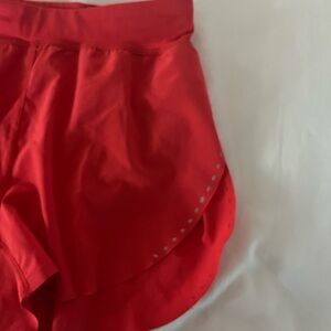 LULULEMON TRACK THAT SHORTS